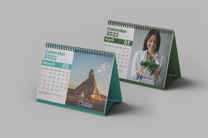 high_angle_view_of_desk_calendar_mockup